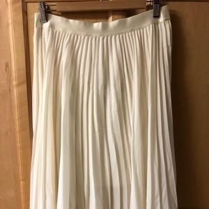 Express Pleated Midi Skirt